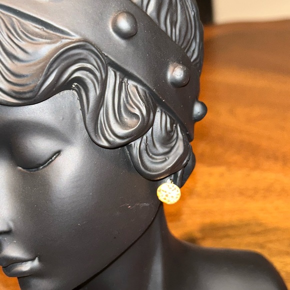 Cute Chocolate chip cookie 🍪 earrings - Picture 4 of 9